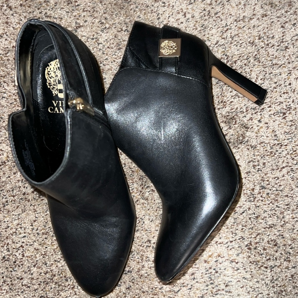 Vince Camaro Booties